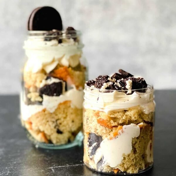 Caramel Oreo Crunch Cake Jar